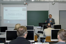 Seminareröffnung durch den Prorektor für Forschung und Entwicklung, Prof. Gerhard Thiem