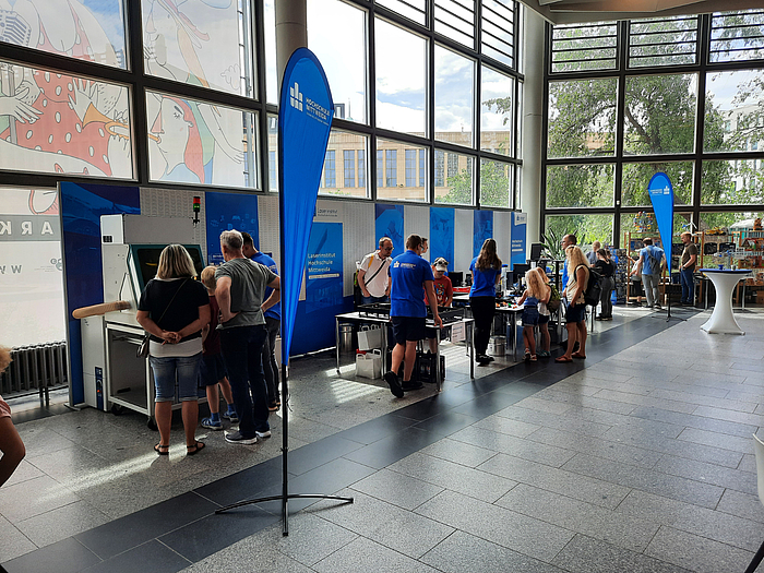 Messestand der Hochschule Mittweida 