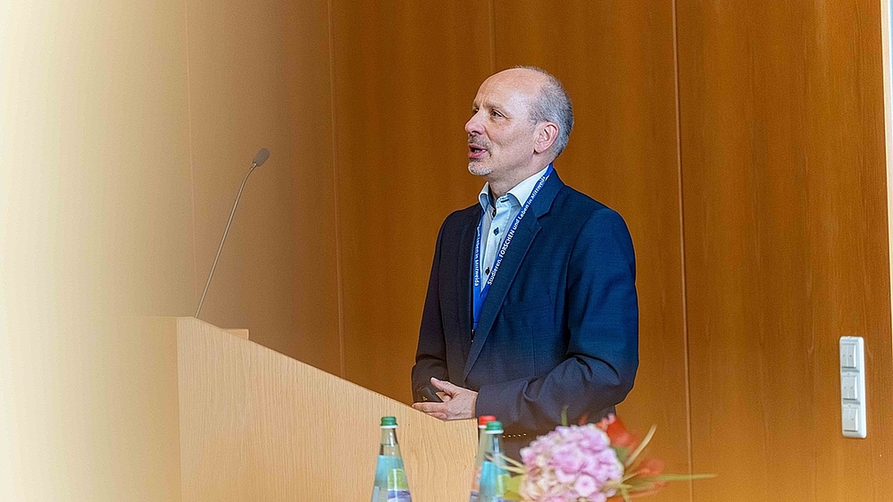 Geleitet: Tagungsleiter Prof. Jörg Matthes Tagungsleiter Prof. Jörg Matthes