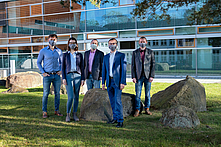 Gruppenbild der Teammitglieder von Saxeed an der Hochschule Mittweida, 5 Personen